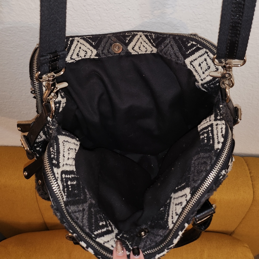 Purse - Picture 2 of 5